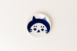 マルコロ豆皿/頭巾猫こけし